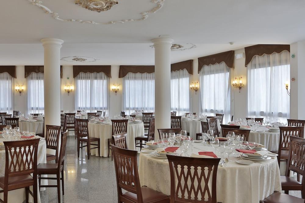 Hotel Windsor Savoia Assisi Luaran gambar