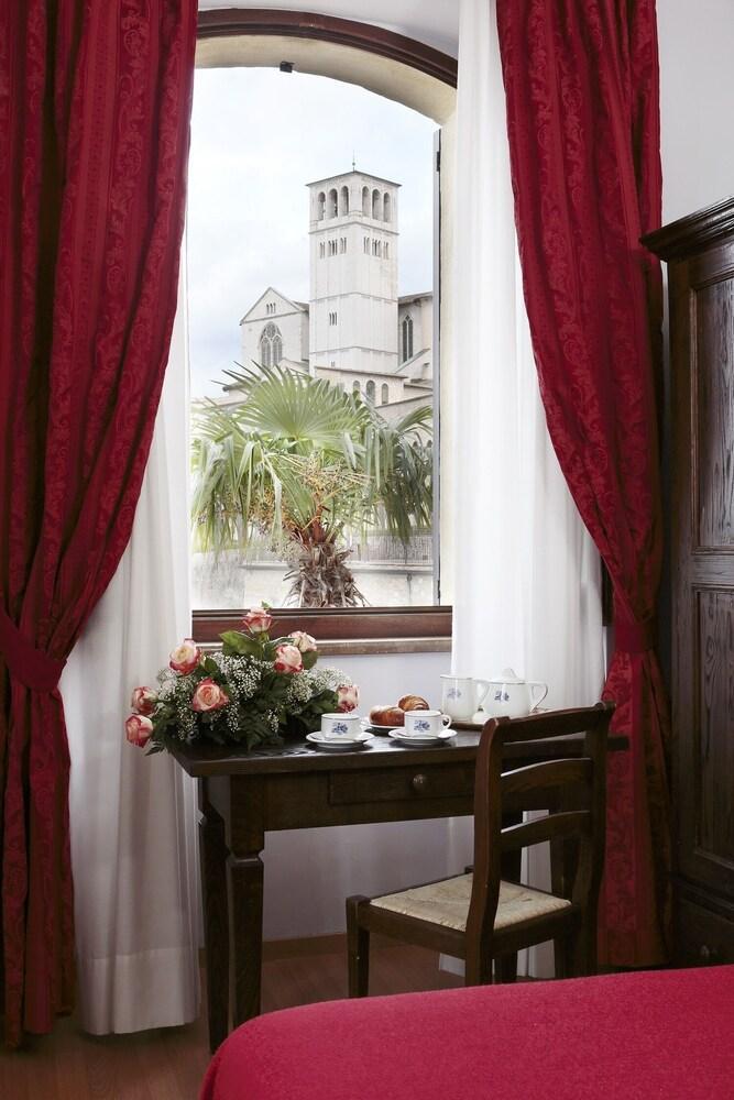 Hotel Windsor Savoia Assisi Luaran gambar