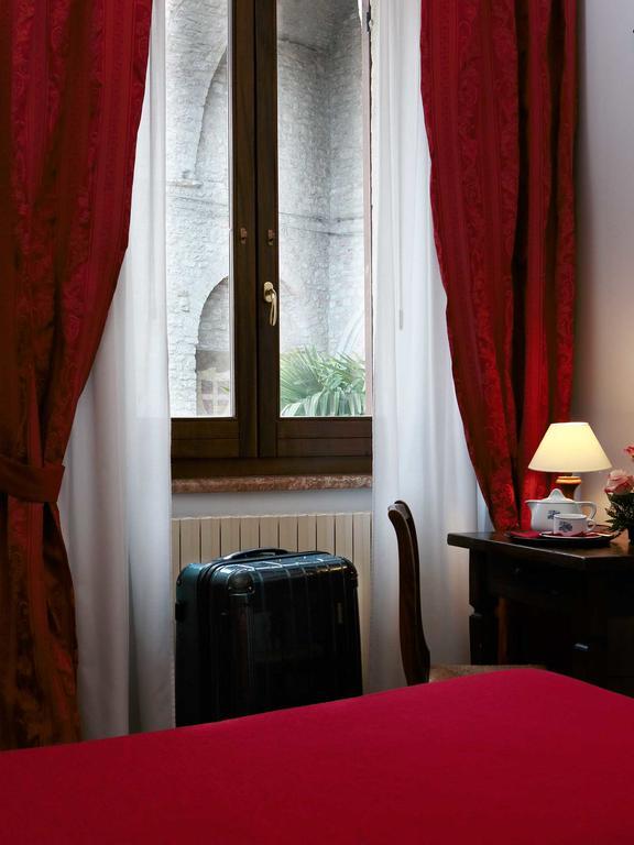 Hotel Windsor Savoia Assisi Luaran gambar