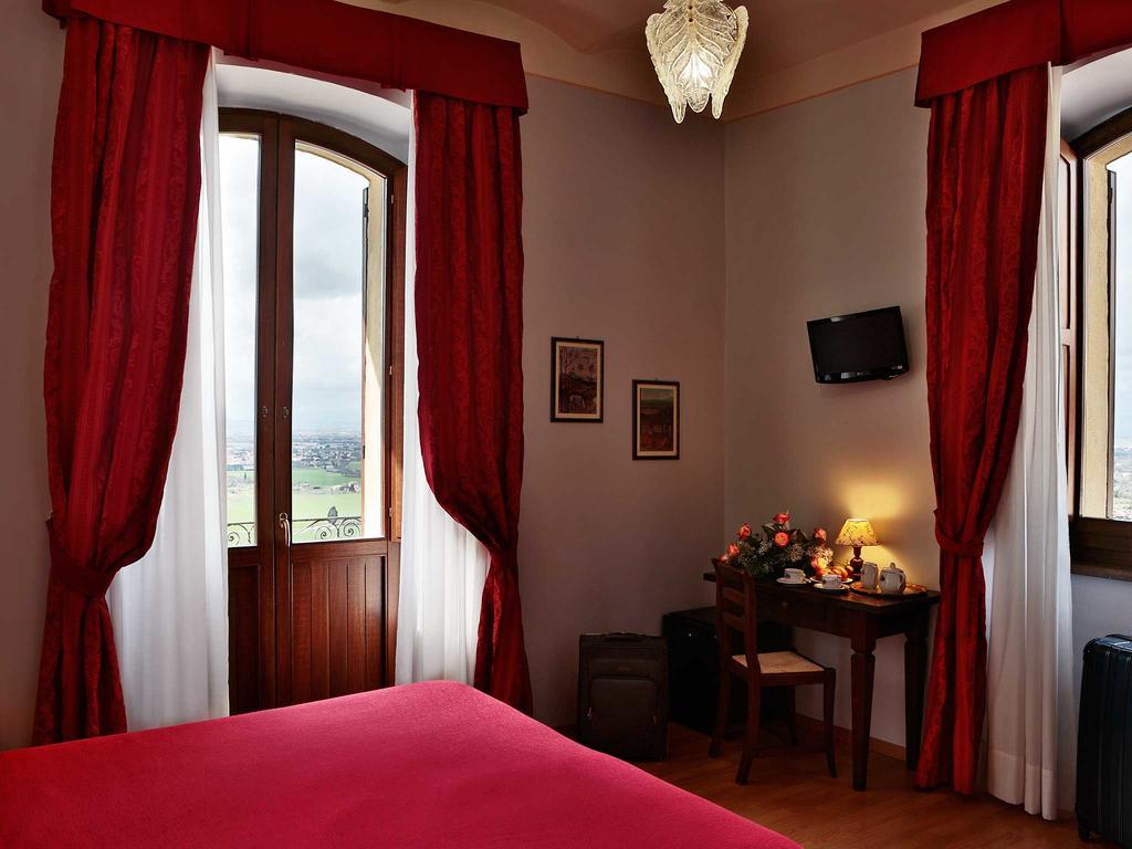 Hotel Windsor Savoia Assisi Luaran gambar