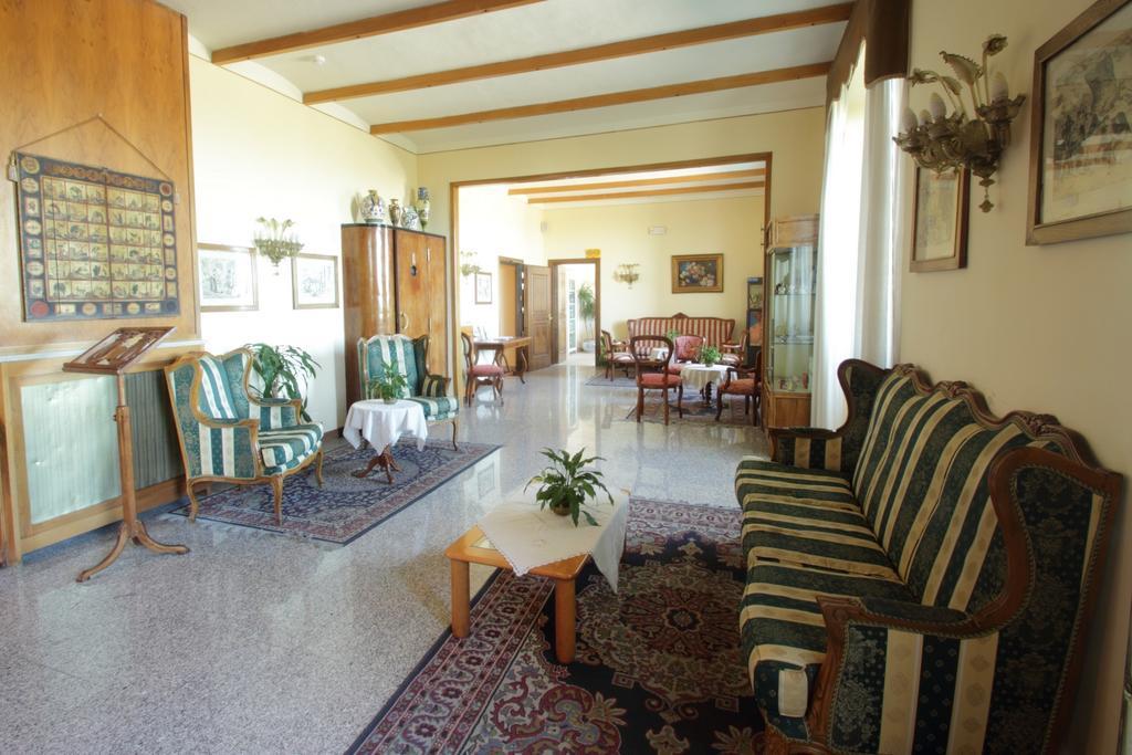Hotel Windsor Savoia Assisi Luaran gambar